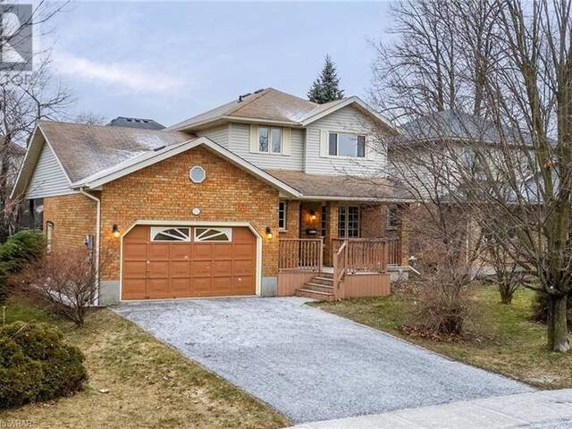 32 PEARTREE Crescent Guelph